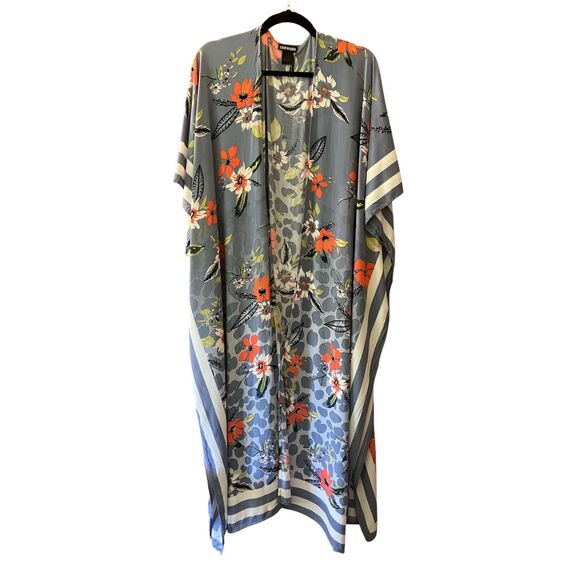 Steve Madden Other - Steve Madden long tropical floral printed lightweight kimono robe